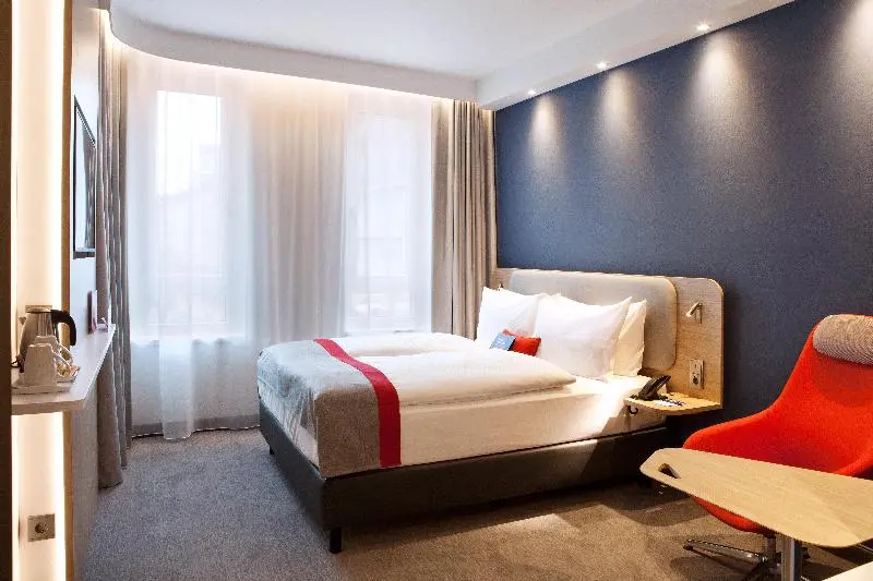 スタンダードルーム, Holiday Inn Express Kaiserslautern, An Ihg