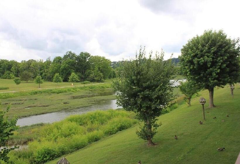 اتاق استاندارد با تخت بزرگ, Landmark Inn