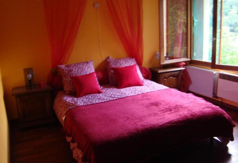 Standard room with outdoor bath, Mas Nogarede