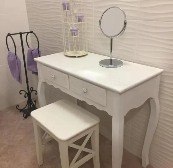 スタンダードルーム, A Casa Di Laura