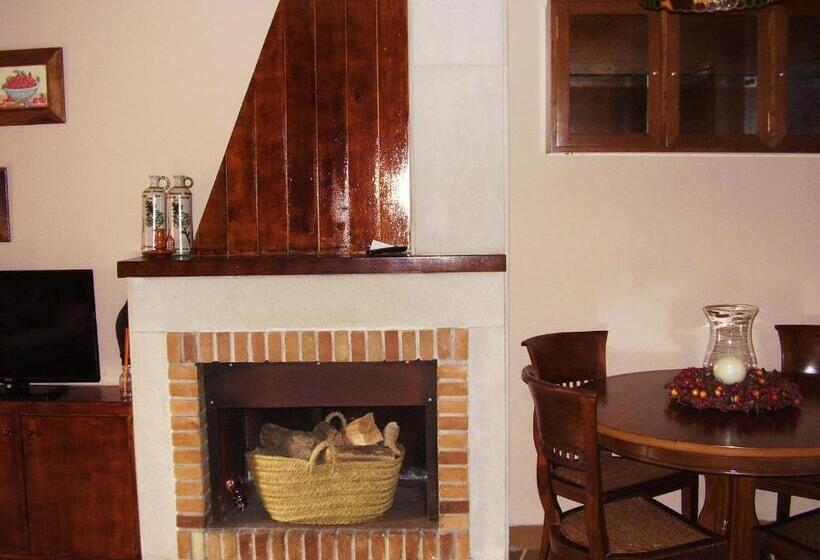 Дом 2 Спальни, Casa Escosa
