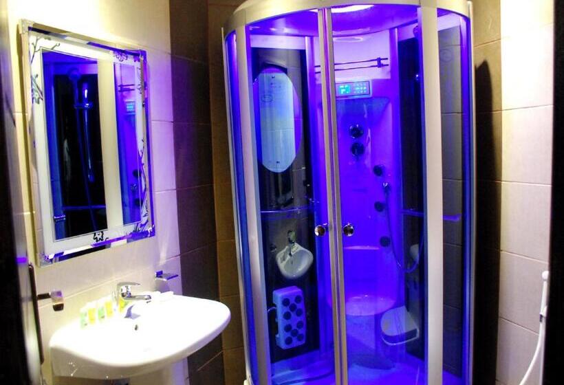 Suite, Procare Apart