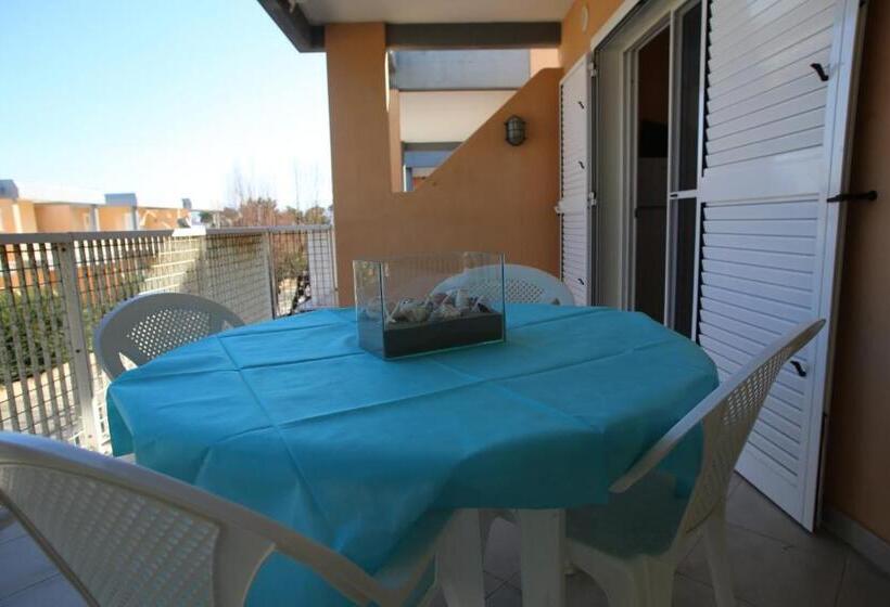 带2个卧室的公寓, Blue Marine Village