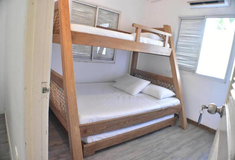 חדר סטנדרטי לארבעה עם חדר אמבטיה משותף, Quinta Del Mar El Paraiso