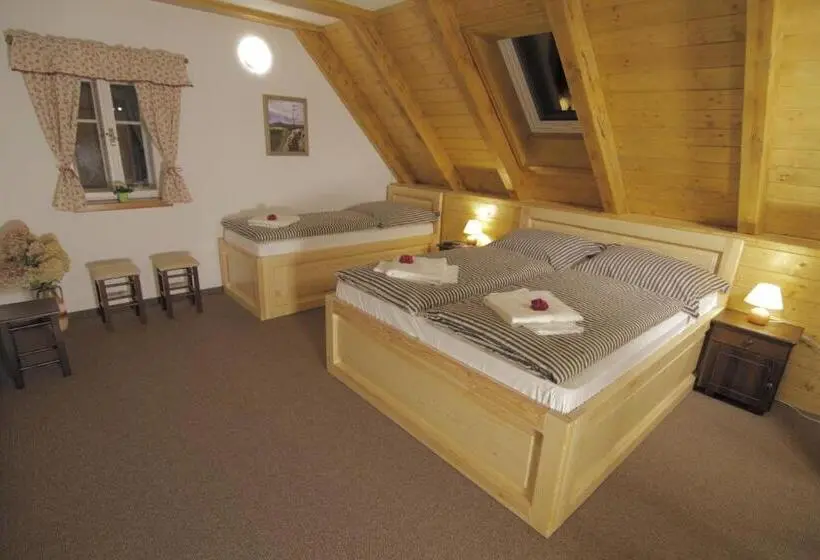 スタンダード４人部屋, Pension U Lipy