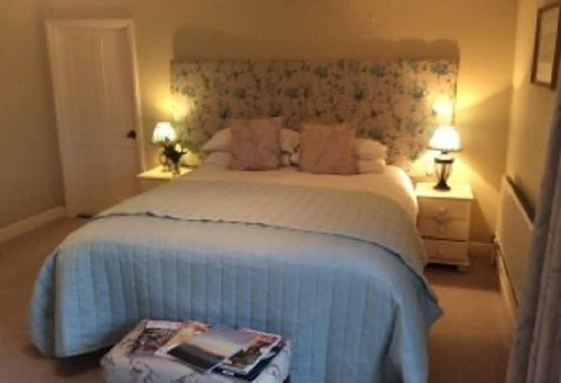 Номер Стандарт, Sidney House Farm