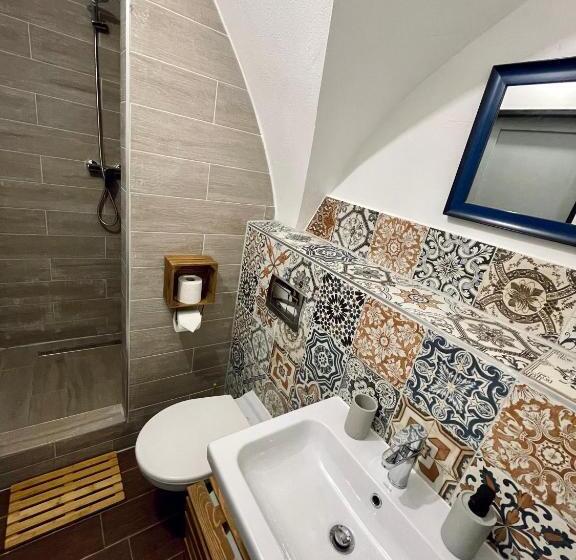 اتاق استاندارد, Dorfel