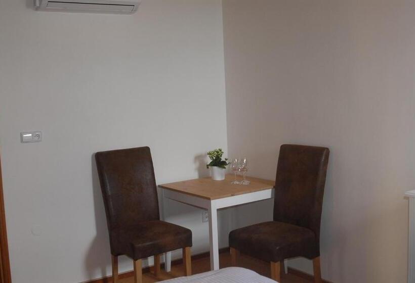 スタンダードルーム, Penzion Na Náměstí