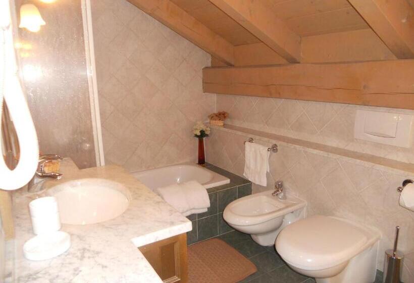 Апартаменты 2 Спальни с Балконом, Residence Villa Avisio