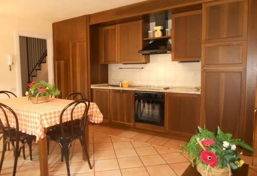 バルコニー付２ベッドルームアパートメント, Residence Villa Avisio