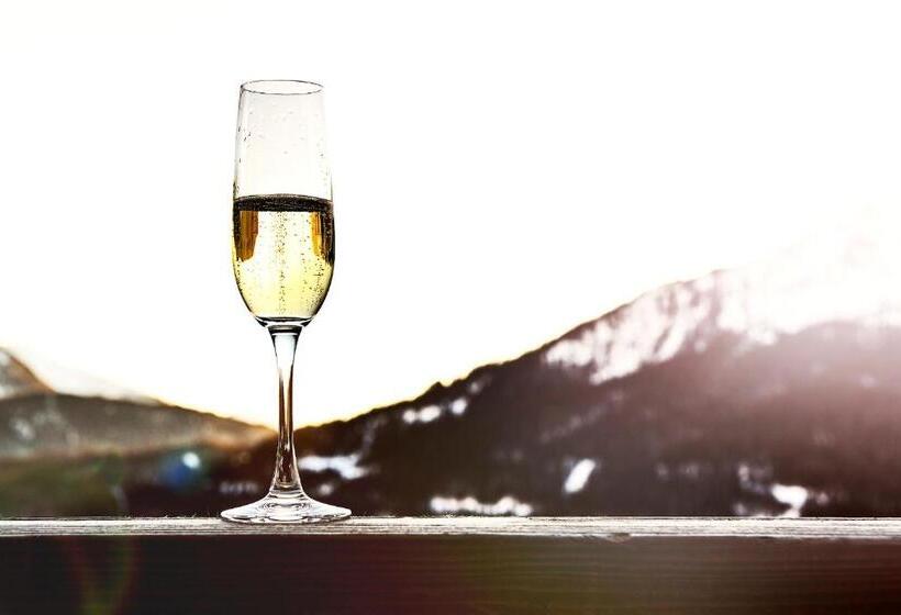 Superiorrum med Balkong, Berghaus Alpenrösli