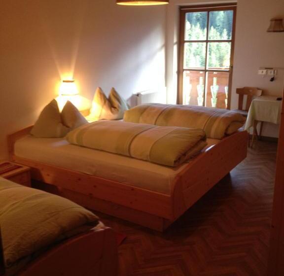 חדר סטנדרט לשלושה עם מרפסת, Gasthof Meierei