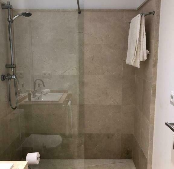 اتاق استاندارد, La Carreña