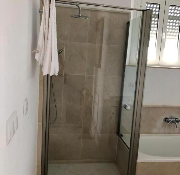 اتاق استاندارد, La Carreña