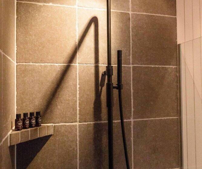 סוויטת ג'וניור, Nusfjord Village & Resort