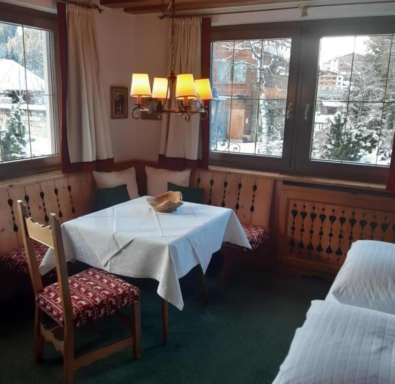 إستوديو قياسى, Hubertusklause