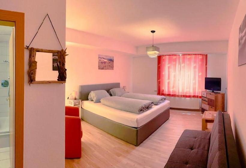 스탠다드 트리플 룸, Gasthof Panorama