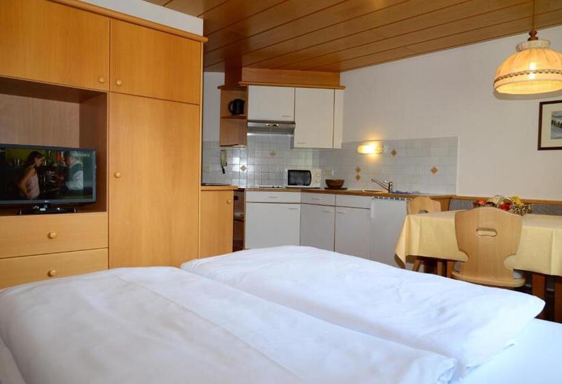 スタンダードスタジオ, Residence Granvara