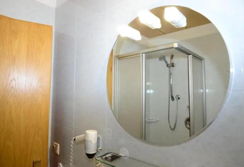 استودیوی استاندارد, Residence Granvara