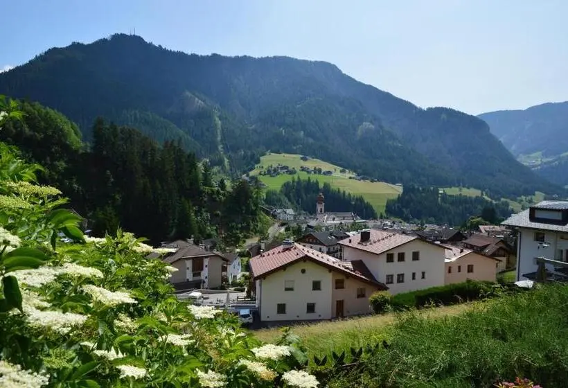 آپارتمان 1 خوابه با بالکن, Residence Granvara