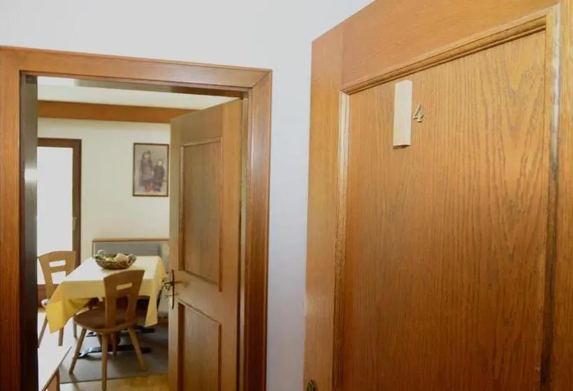 آپارتمان 1 خوابه با بالکن, Residence Granvara