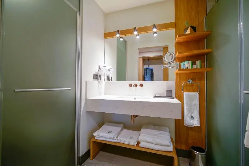 バス共有のスタンダードルーム, Yugawara Onsen Apolosou