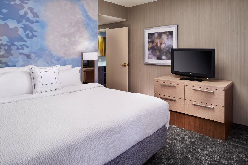 Люкс Кровать Кинг, Courtyard Toledo Rossford/perrysburg