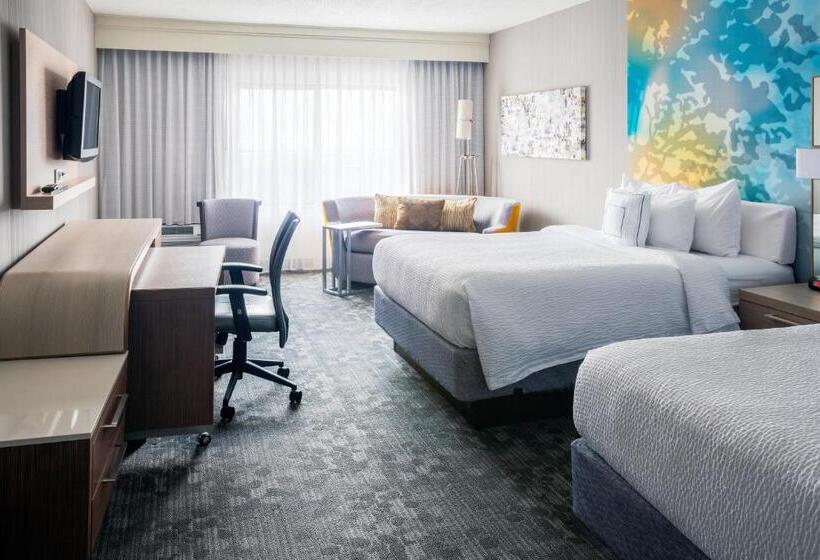 اتاق لوکس, Courtyard Toledo Rossford/perrysburg