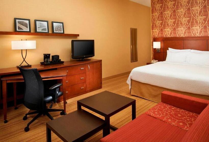 غرفة قياسية سرير كينج, Courtyard Detroit Utica