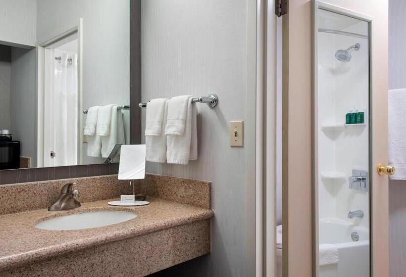 Номер Стандарт, Courtyard By Marriott Fishkill