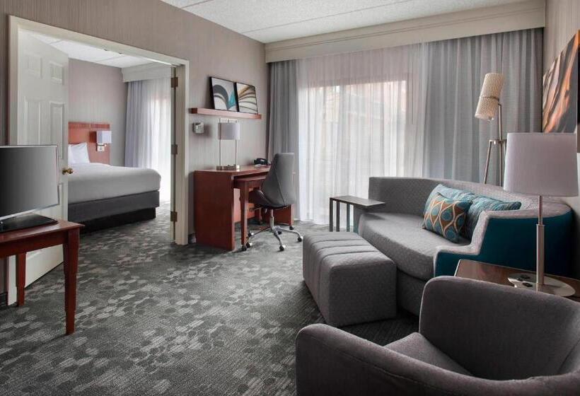 Люкс Кровать Кинг, Courtyard By Marriott Fishkill