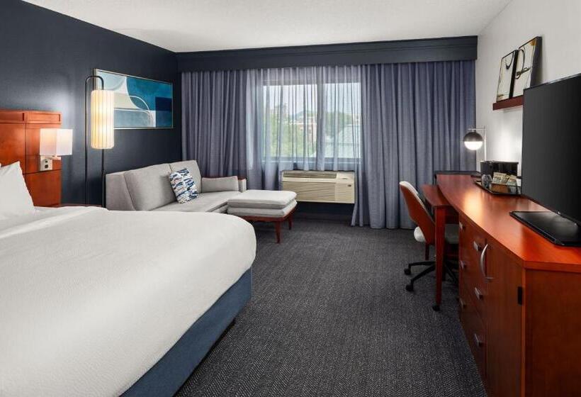 غرفة قياسية سرير كينج, Courtyard La Crosse Downtown/mississippi Riverfront