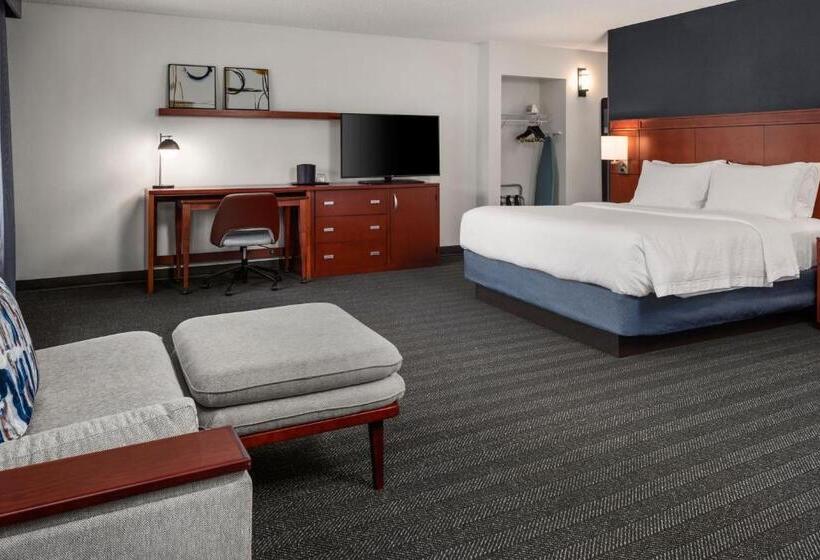 스위트 킹사이즈 침대, Courtyard La Crosse Downtown/mississippi Riverfront