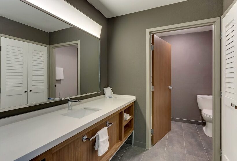 2ダブルベッドのスタンダードルーム, Courtyard Lexington South/hamburg Place