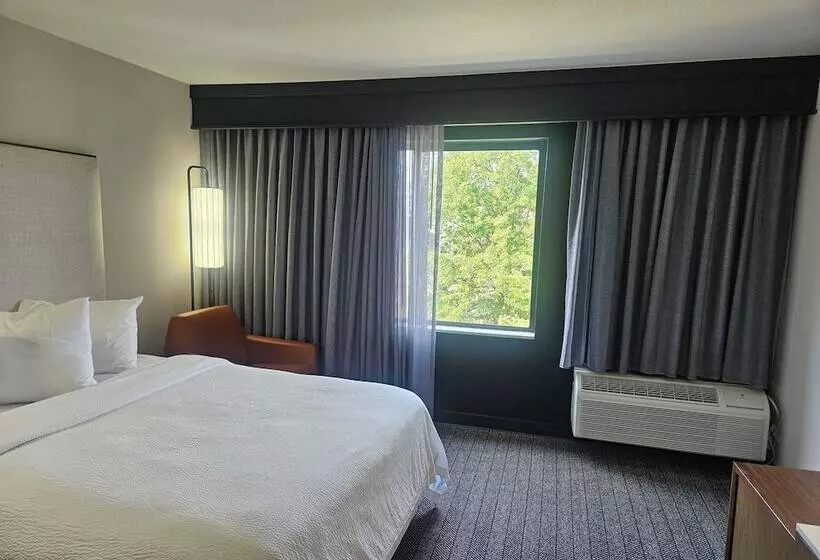 ２ダブルベッドのスタンダードルーム, Courtyard Lexington South/hamburg Place