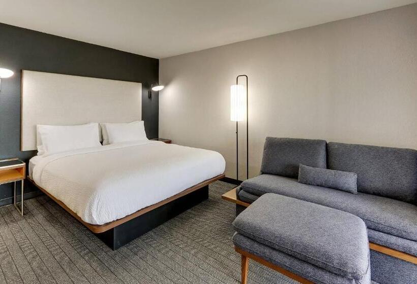 キングサイズベッドのスタンダードルーム, Courtyard Lexington South/hamburg Place