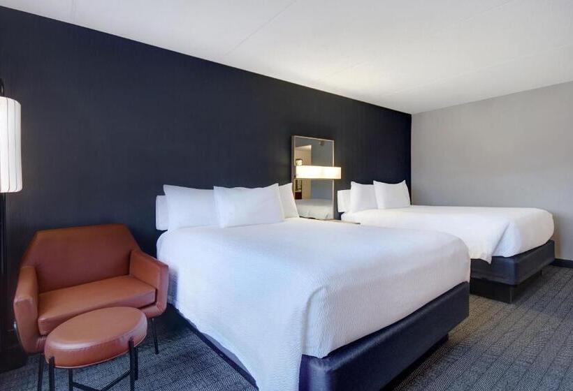 标准间, Courtyard By Marriott State College