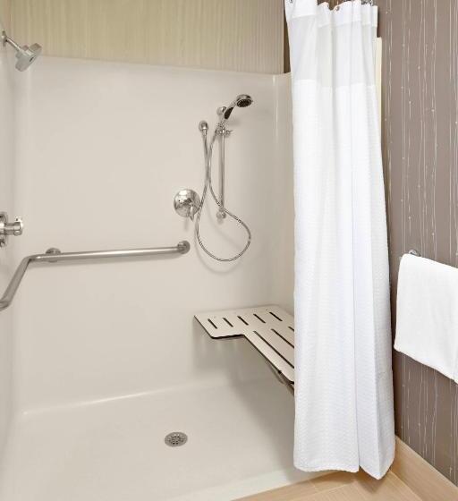Стандартный Номер Кровать Кинг, Courtyard By Marriott State College