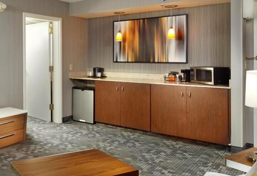 高级客房, Courtyard By Marriott State College