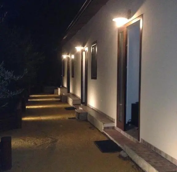 スタンダード4人部屋, B&b Profumi Di Sicilia