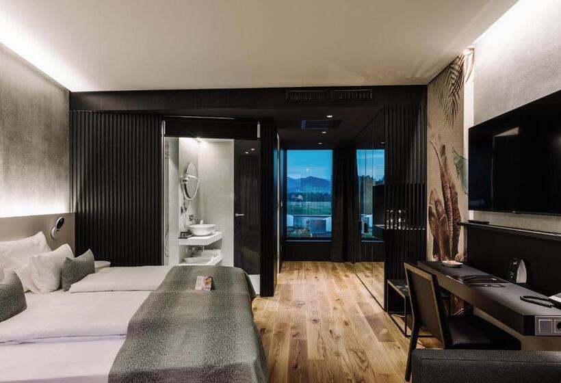 سوییت جونیور, A Plus