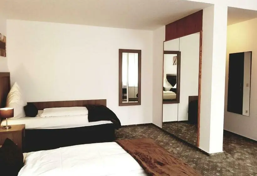 スタンダードトリプルルーム, Easy&cosy Hotel Moers