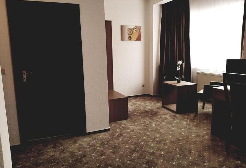 标准三人间, Easy&cosy Hotel Moers