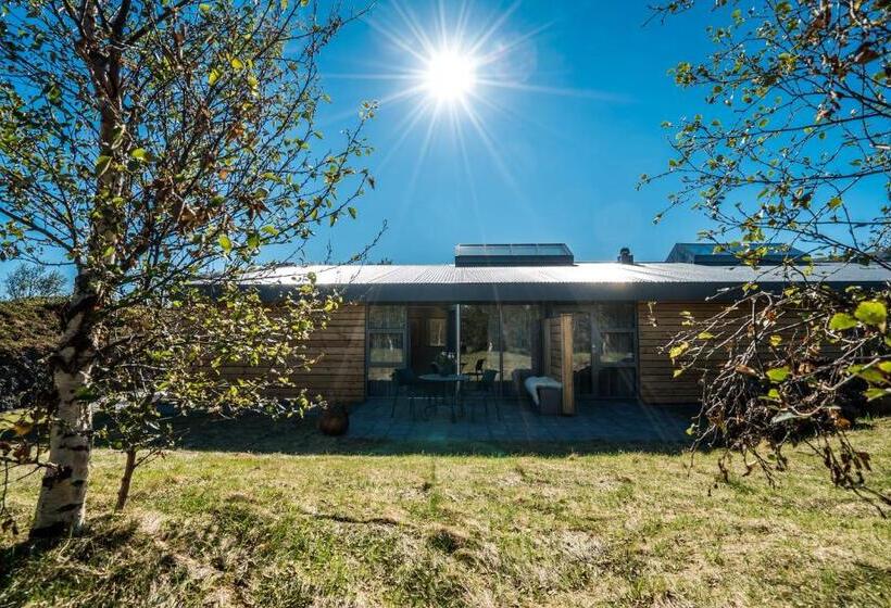 اتاق لوکس, Husafell