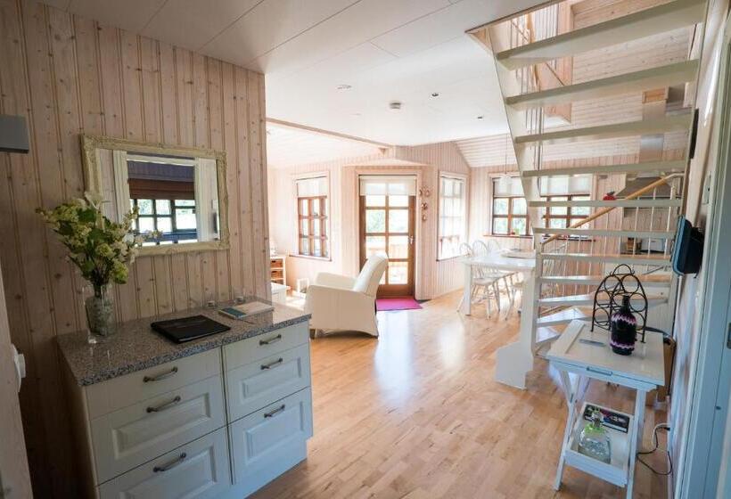 خانه 3 خوابه, Husafell