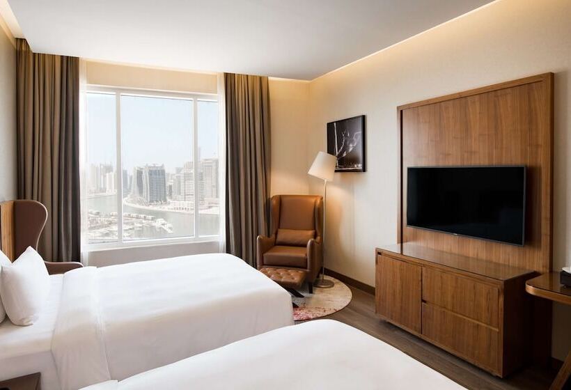 标准间, Radisson Blu Hotel, Dubai Canal View