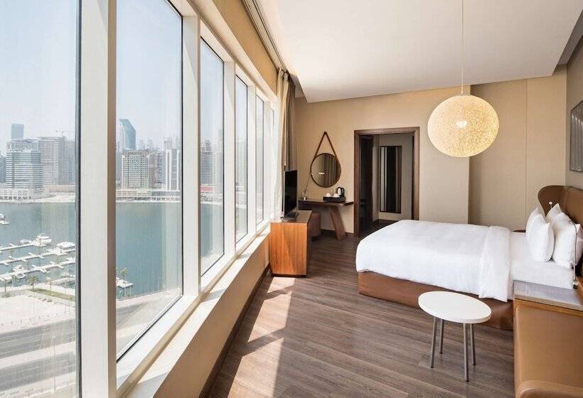 Люкс, Radisson Blu Hotel, Dubai Canal View