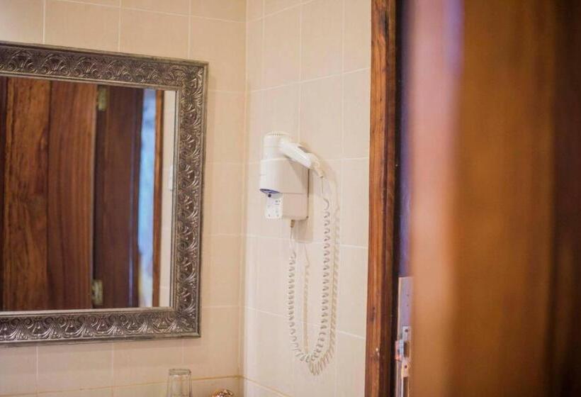 オーシャンビューのデラックストリプルルーム, Vrclub Paje Palms Beach Resort