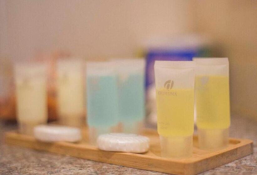 オーシャンビューのデラックストリプルルーム, Vrclub Paje Palms Beach Resort