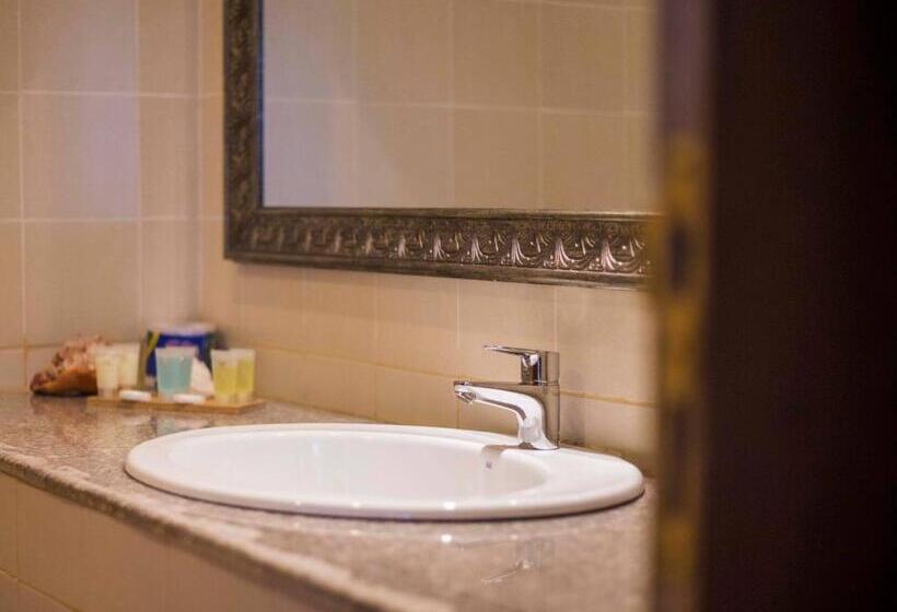 オーシャンビューのデラックストリプルルーム, Vrclub Paje Palms Beach Resort